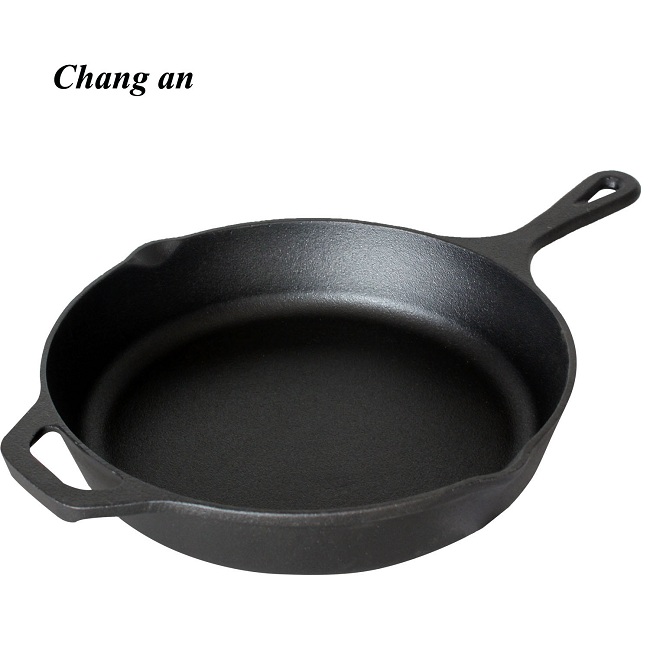 Pre-seasoned cast iron skillet